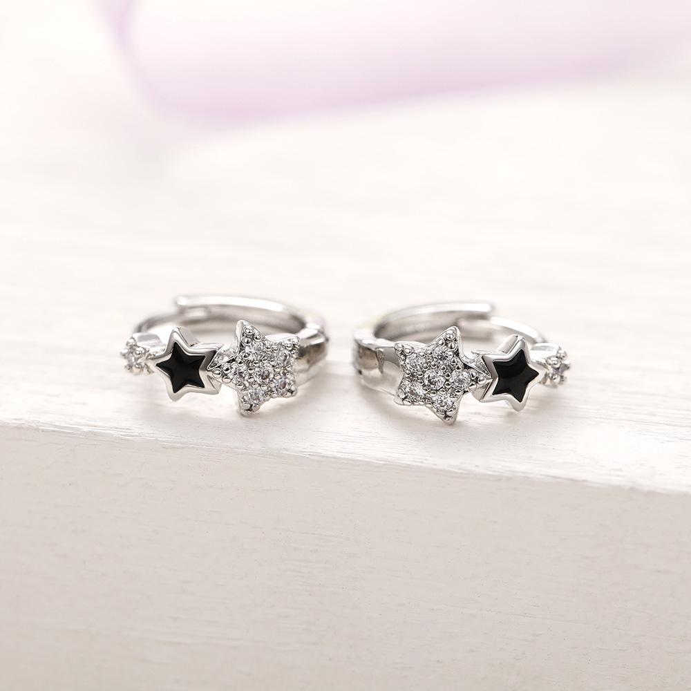 European and American women's fashionable and simple star earrings, personalized and creative high-end party earrings