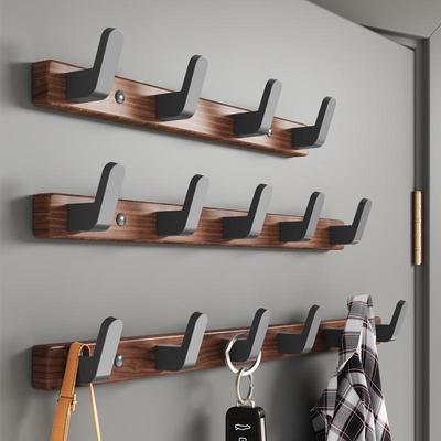 Bevestigingsmiddelen en haken – Haken