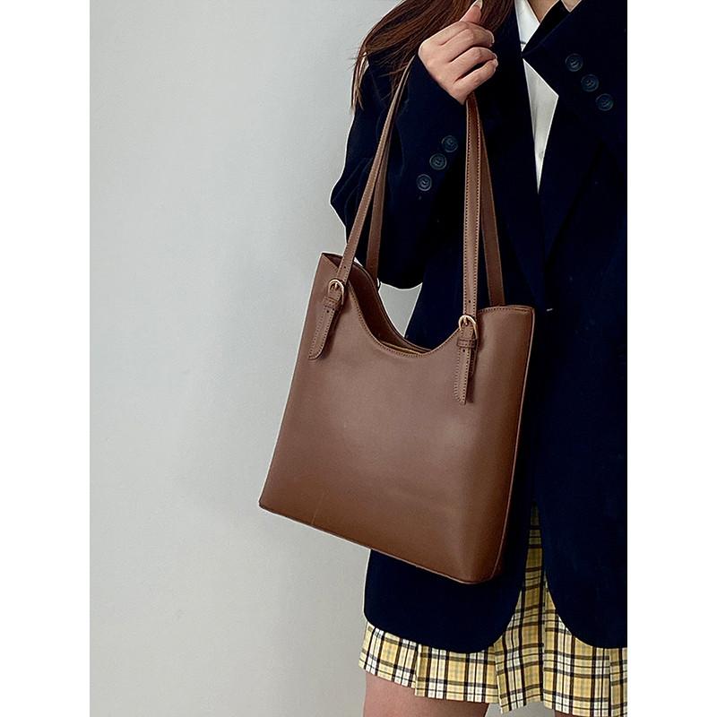 Ielgy Female Bag Autumn Winter Retro Commuter Large Capacity Tote Bag Shoulder Handbag