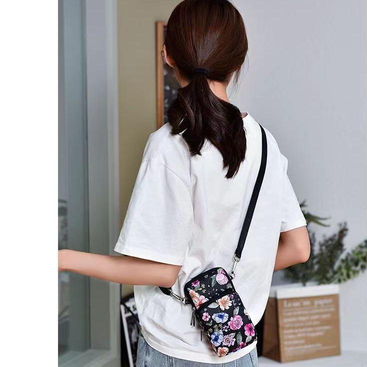 Women's Crossbody Phone Pouch: Lightweight Mini Coin Purse, Neck & Wrist Bag for Running and Sports.