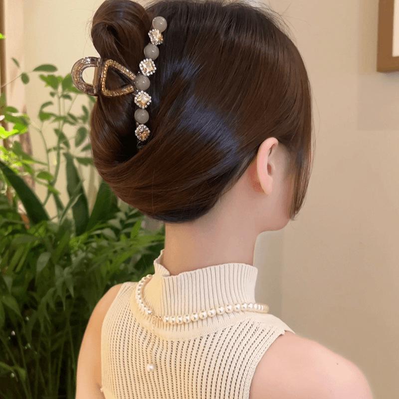 Elegant Korean Luxury Beaded Diamond Claw Hair Clip for Women