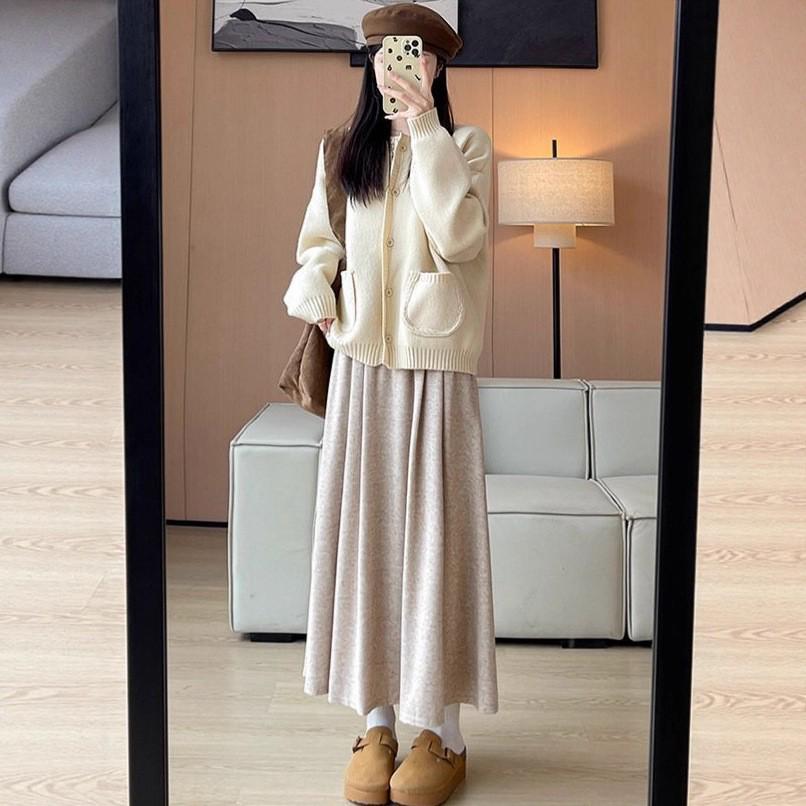 

Women s High-Waisted A-Line Velvet Skirt – Autumn/Winter Mid-Length, Soft, Warm, Slimming, Flesh-Covering S