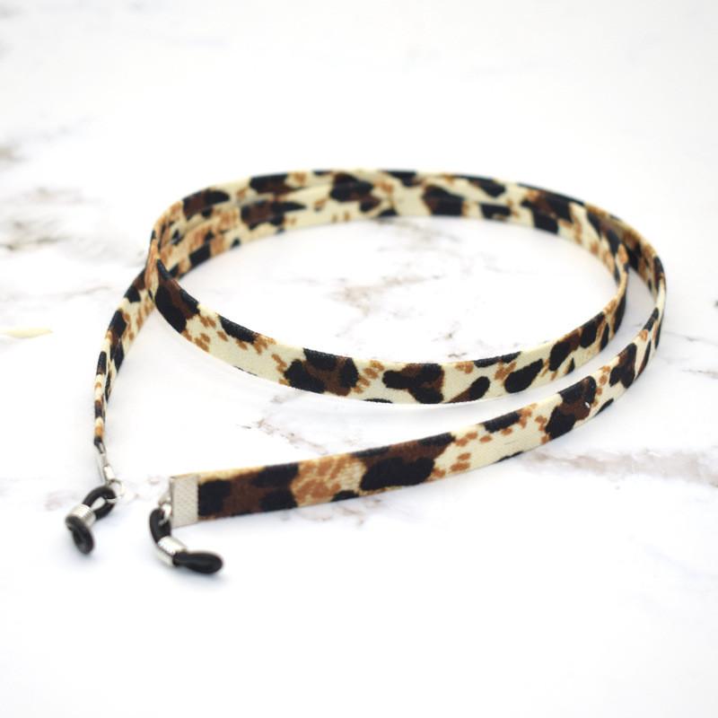 Leopard Print Eyewear Chain For Women With Fabric Material And Geometric Line Design