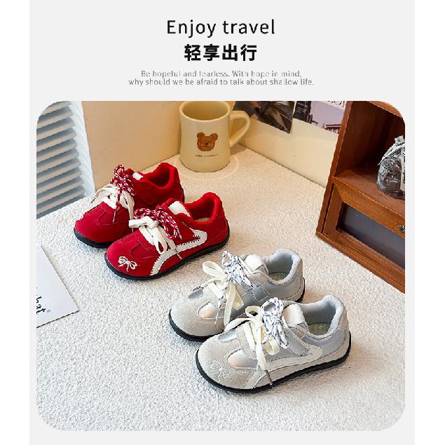 Girls' Shoes2026Spring new children's sports shoes, soft-soled, lightweight, with Velcro straps, for older boys, sneakers