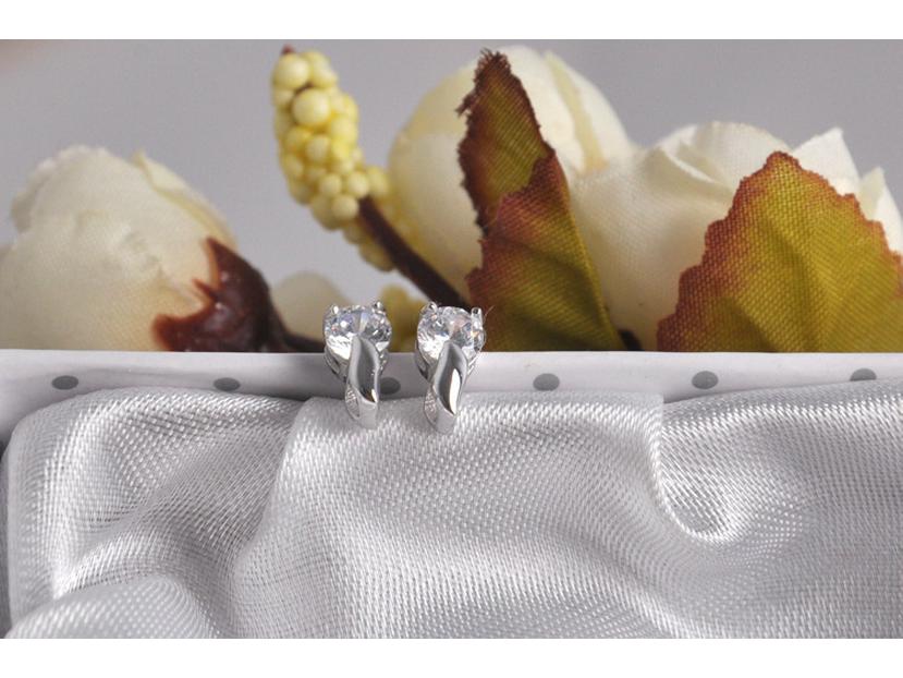 S925 Sterling Silver Korean Style Women's Fox Earrings with Diamond Inlays