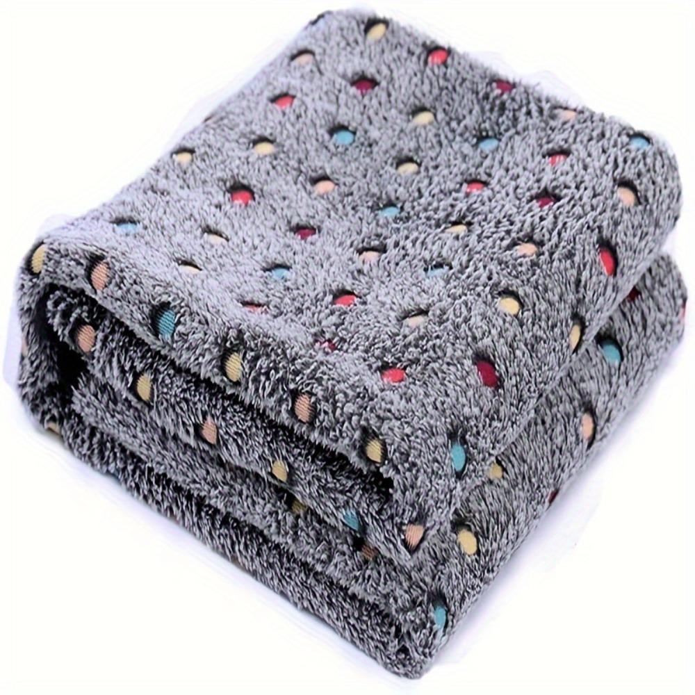 Pet Blankets, Kennel Pads, Dog Blankets, Autumn and Winter Warm Blankets, Coral Fleece