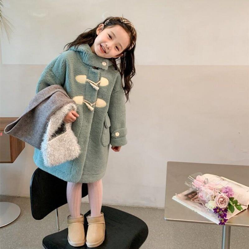 Girls' Thickened Leather-and-Fur-Combined Coat: Fashionable Mid-Length Winter Coat for Kids