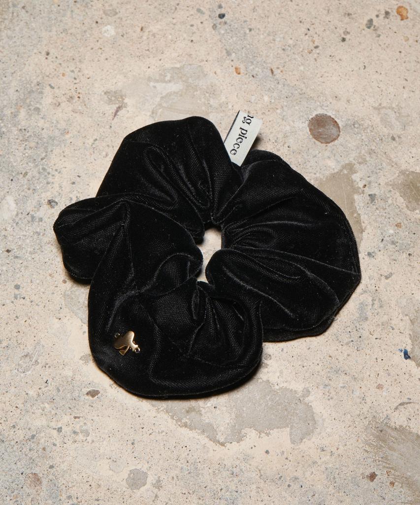 Sparkling Piece Sp Classic Velvet Scrunchie
