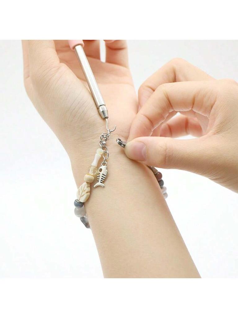 1 bracelet assist tool, bracelet tool, jewelry assist tool, bracelet connection tool, adjustable bracelet clasp, easy-to-use accessory assist tool