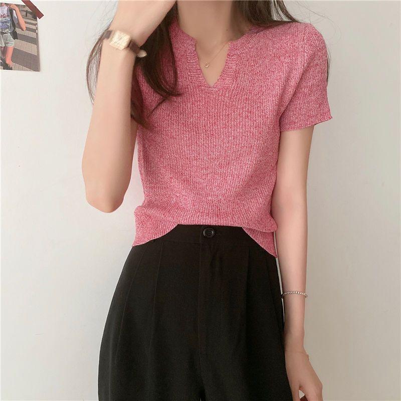 Grey V-neck Short Sleeved T-shirt for Women's Summer Thin Design Sweet and Spicy Girl Slim Fit Short Knitted Top
