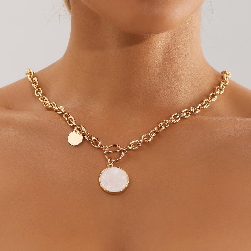 Retro Niche Light Luxury Imitation White Fritillary Ring Women's High Sense Versatile Open Ring