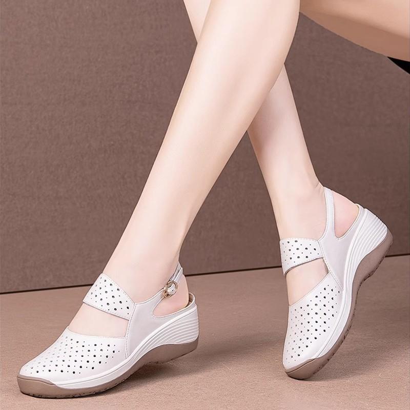 

Ботоу сандалии с полыми отверстиями женские с круглым носком удобные туфли на танкетке повседневная женская обувь 39