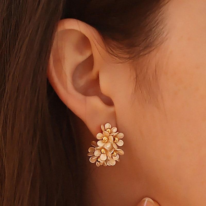 

Dana Burton Time Flower Hoop Silk Earrings Silk Yellow