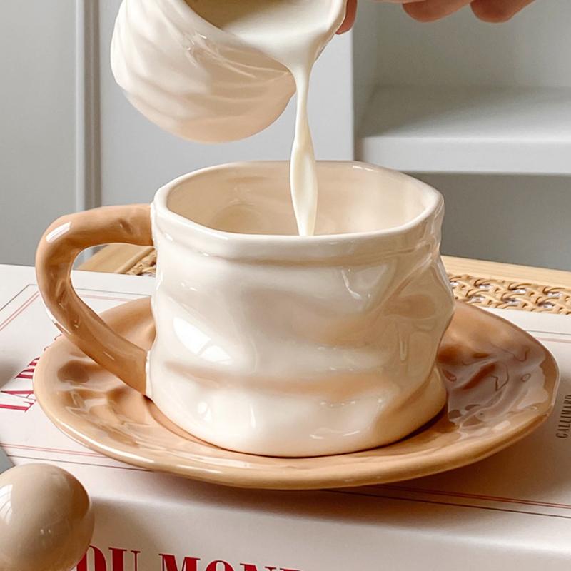 230 мл нестандартные керамические кофейные чашки и блюдца, высококачественные изысканные керамические кружки для девочек, наборы для послеобеденного чая и блюдца 230ML