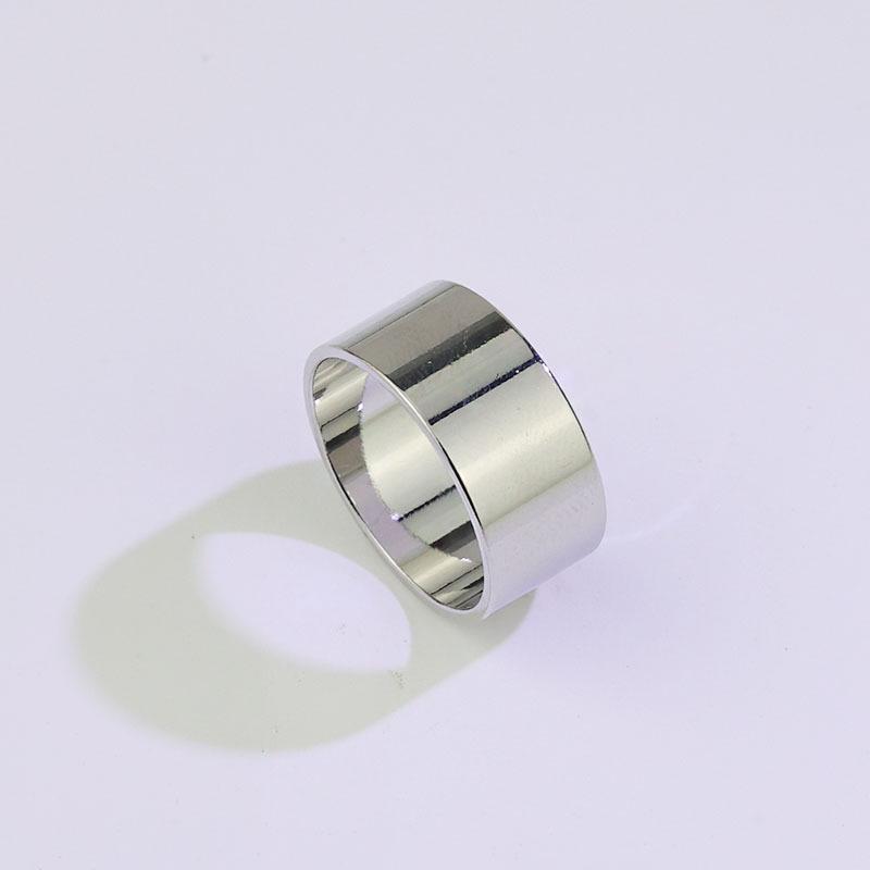 Глянцевая круглая квадратная пряжка для шарфа: Стильная, Темпераментная, Универсальная Брошь-Аксессуар