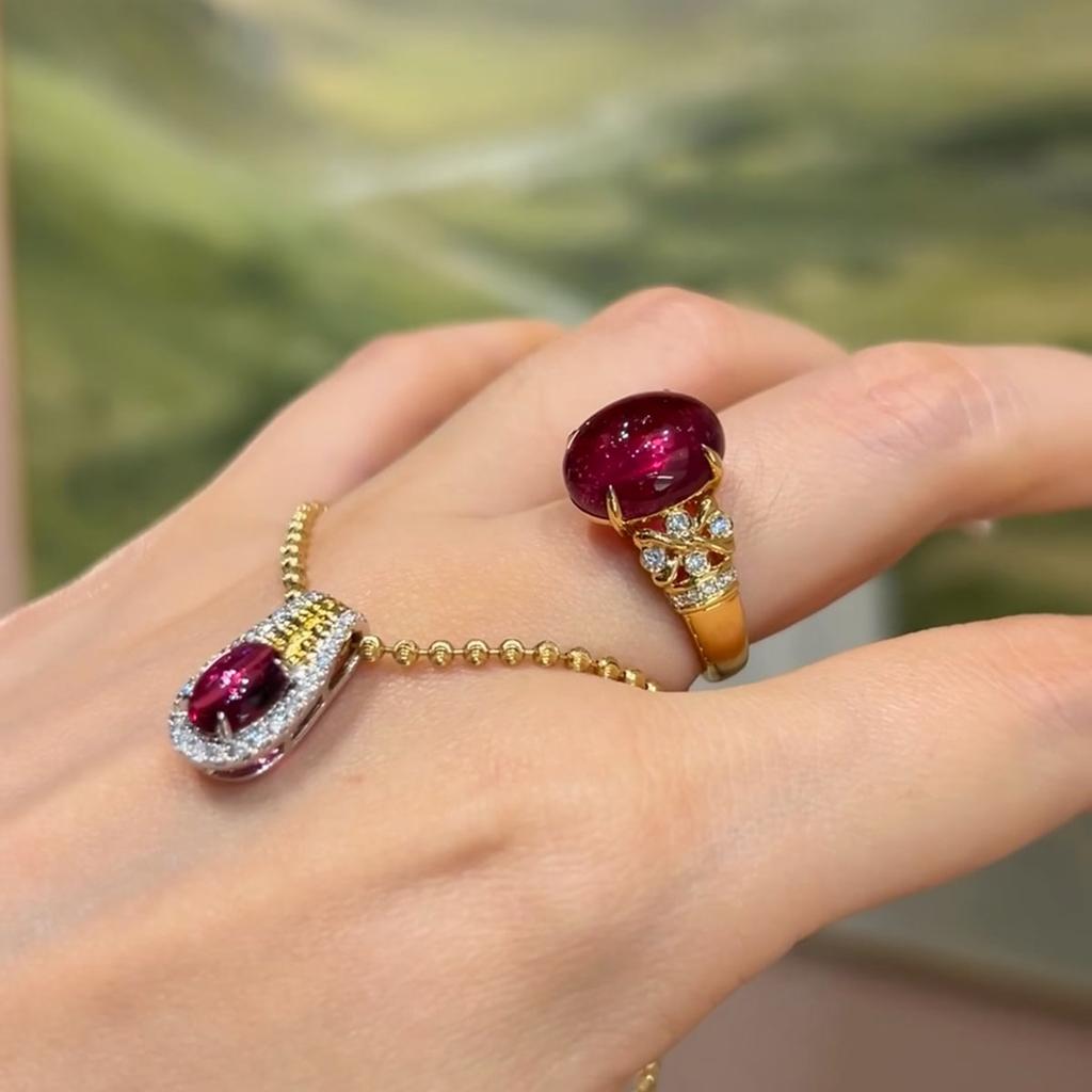 Light Luxury Unique Necklace Design Pendant Full Diamond Ruby Exquisite Round Beads Collar Chain Red Charms Jewelry Gifts