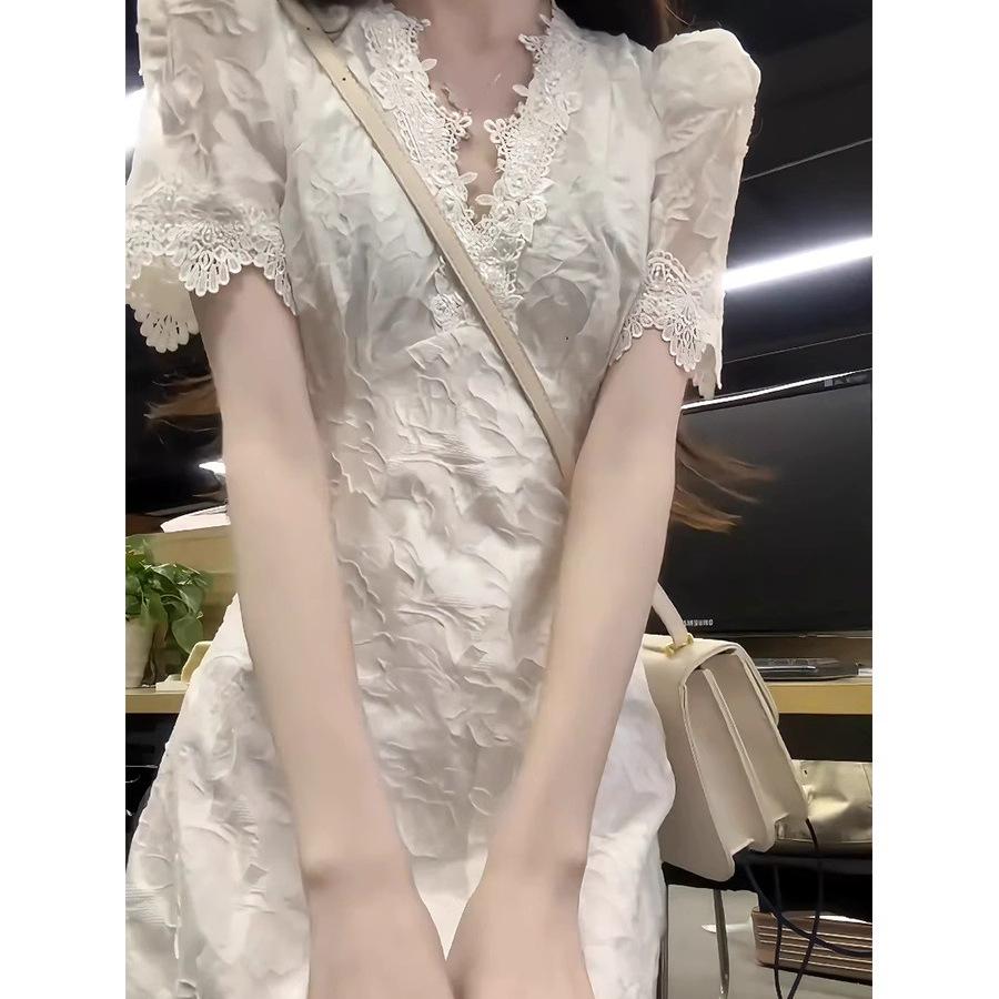 French Spicy Sweet Summer V-neck Princess Dress for Tall Women - Waist-Cinching Long Skirt