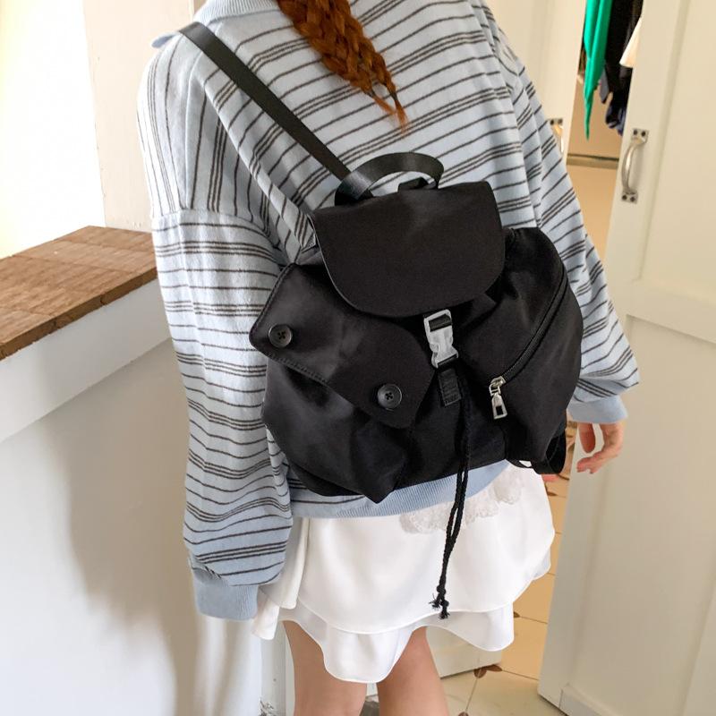 Versatile fresh and lightweight cloth bag women's new summer casual fashion backpack travel small backpack