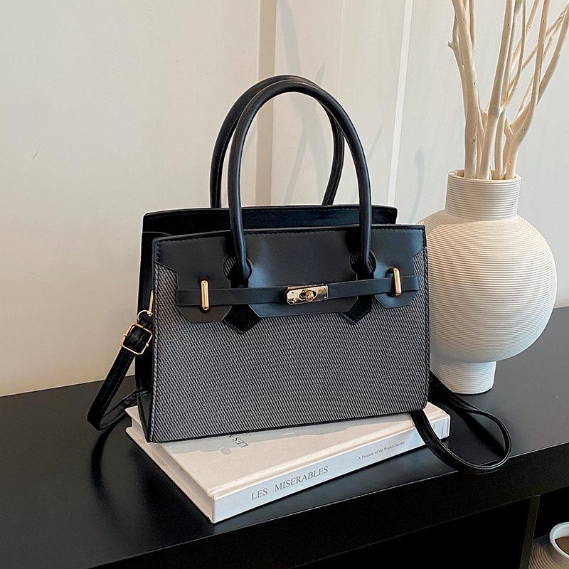 Women Fashion Simple Large Capacity Versatile Shoulder Crossbody Small Square Handbag