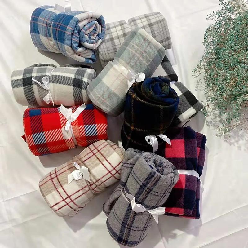 Shawl Cloak Blanket Autumn and Winter Thickening Heating Thermal Office Nap Blanket Air Conditioning Blanket Flannel Buckle Cover Blanket