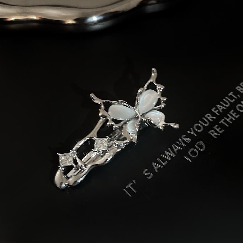 Y2K Irregular Liquid Metal Hairpin Butterfly Zircon Hair Clips Girl  Silver Bang Clip For Women Hair Accessories
