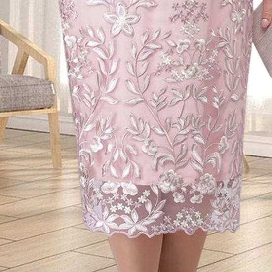 Rundhals Kurzarm Taillenbetont Hüftumspielend Midi-Kleid Stickerei Blume Spitze