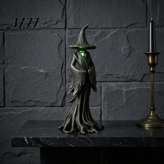 Spooky Resin Statue Halloween Witch Statue, LED Light Up Gothic Figurine, Mysterious Party Decoration Dark Fantasy Sculpture for Desktop Bookshelf