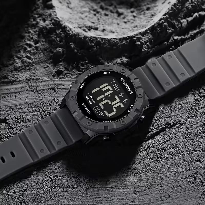 NAVIFORCE 7110 Top Brand Men's Watch Silicone Strap Fashion Sport Casual Wristwatch Luxury Chronograph Watches Male Relojes