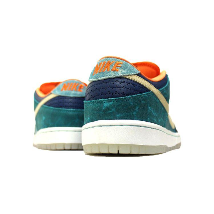 Nike SB Dunk Low MIA Skate Shop 504750-474