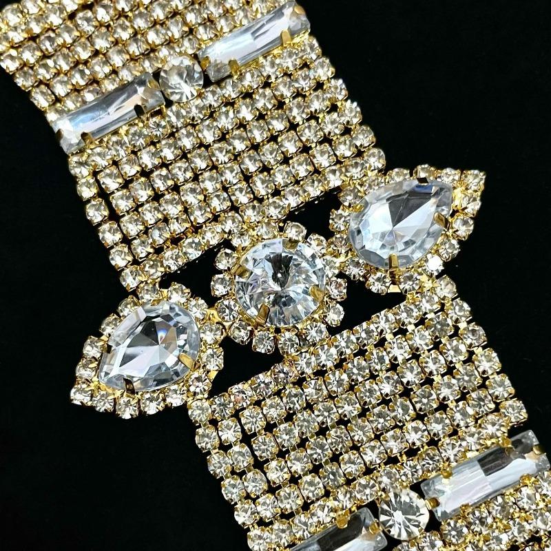 Luxury Multi-Row Rhinestone Water Droplets Shiny Long Tassel Stage Catwalk Big Bracelet Bracelet Accessories Women