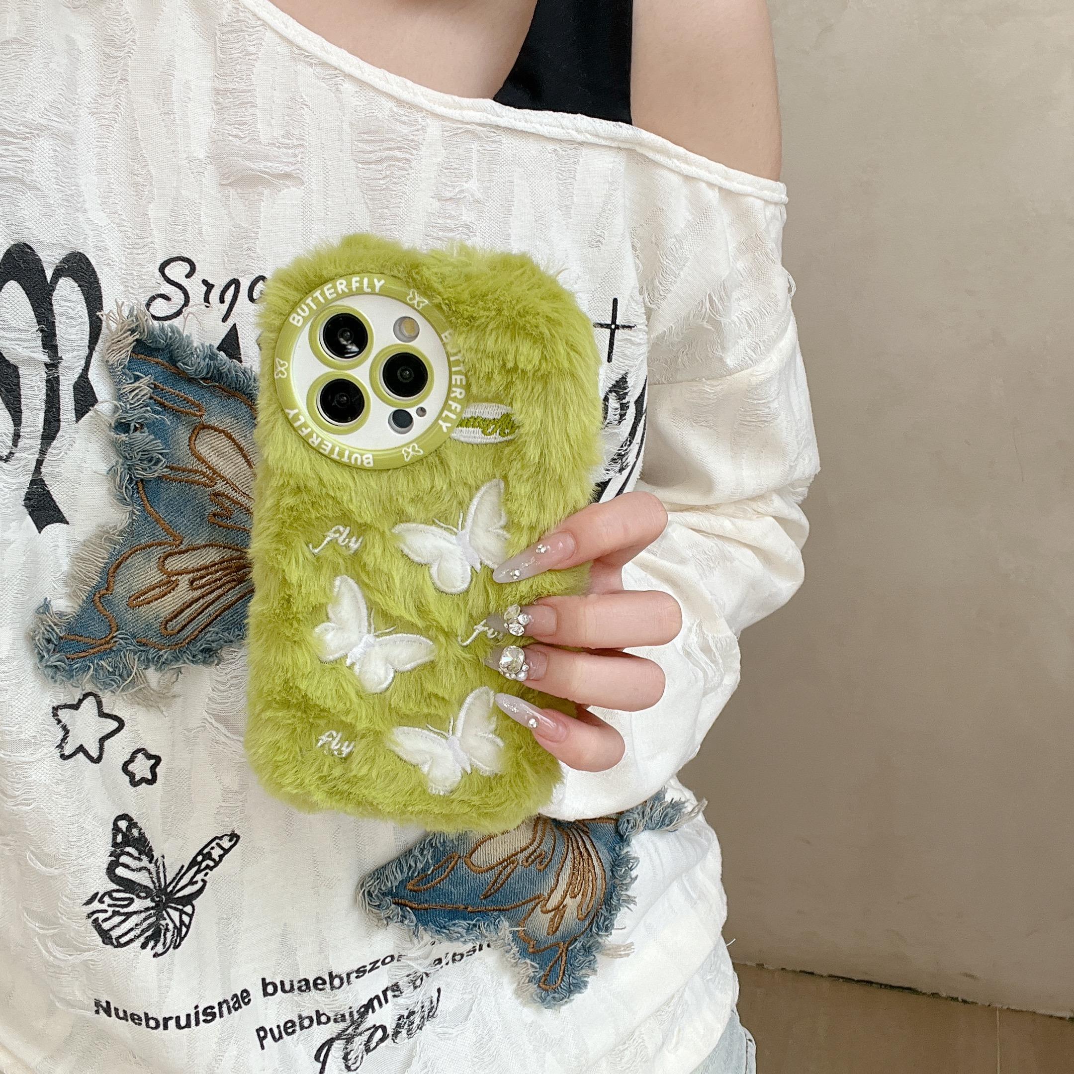 

For iPhone 16 Pro Case Butterfly Design Warm Plush TPU Phone Cover Purple