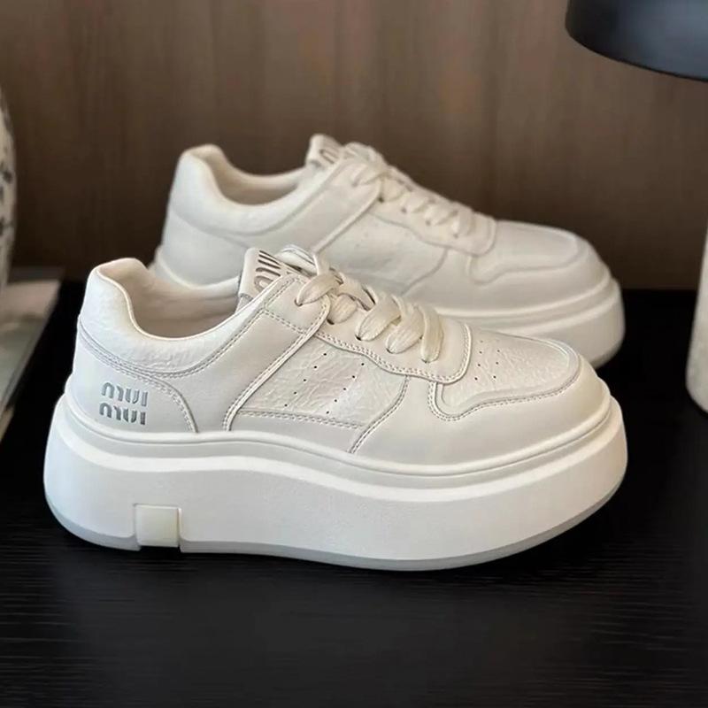 European version of thick-soled leather little white shoes women's 2025 autumn new heightening board shoes, lightweight and versatile sports and leis