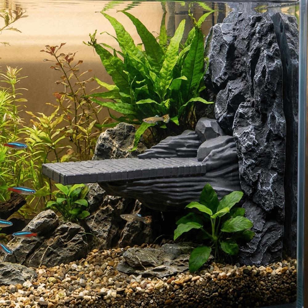 Ancient Chinese Style Fish Tank Decorations Realistic with Suction Cup Cliffside Rock Ornaments Plastic Natural Landscapes