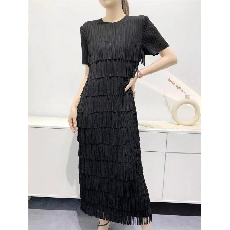 Elegancka sukienka wiosenna z plisowanymi frędzlami - Damska 2024 z rękawem siedem ósmych, wysokiej klasy spódnica tortowa od Miyake