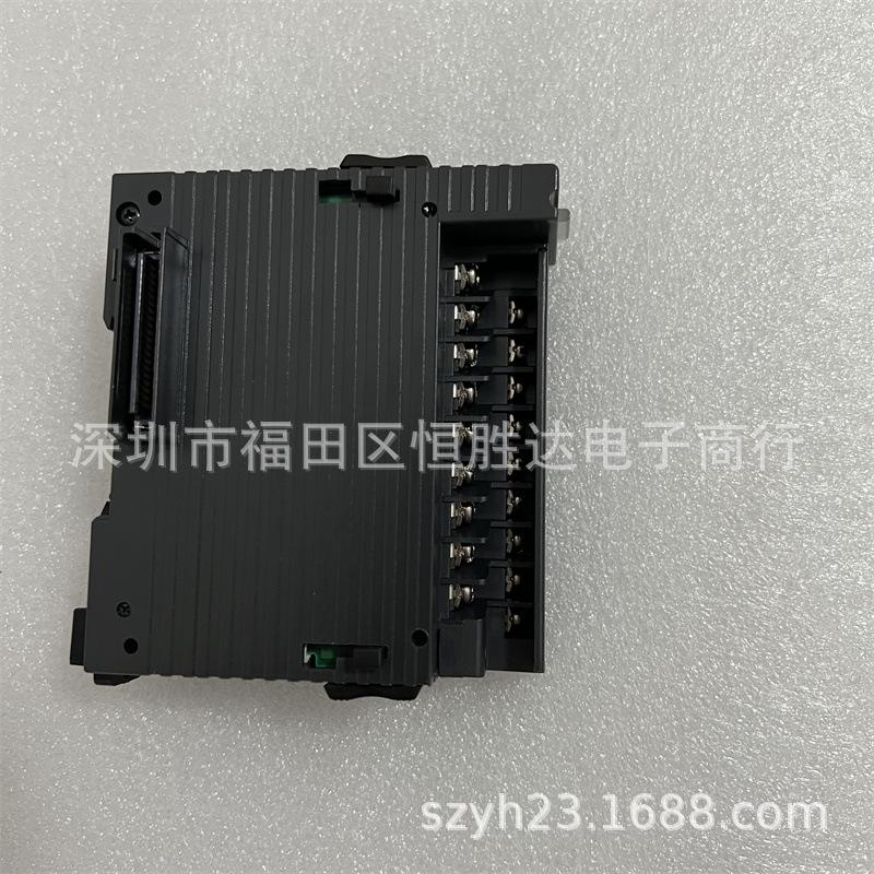 Keyence Models: KV-DA40V, KV-SAD04, KV-SDA04, KV-AD40V, KV-AM40V, KV-DA40