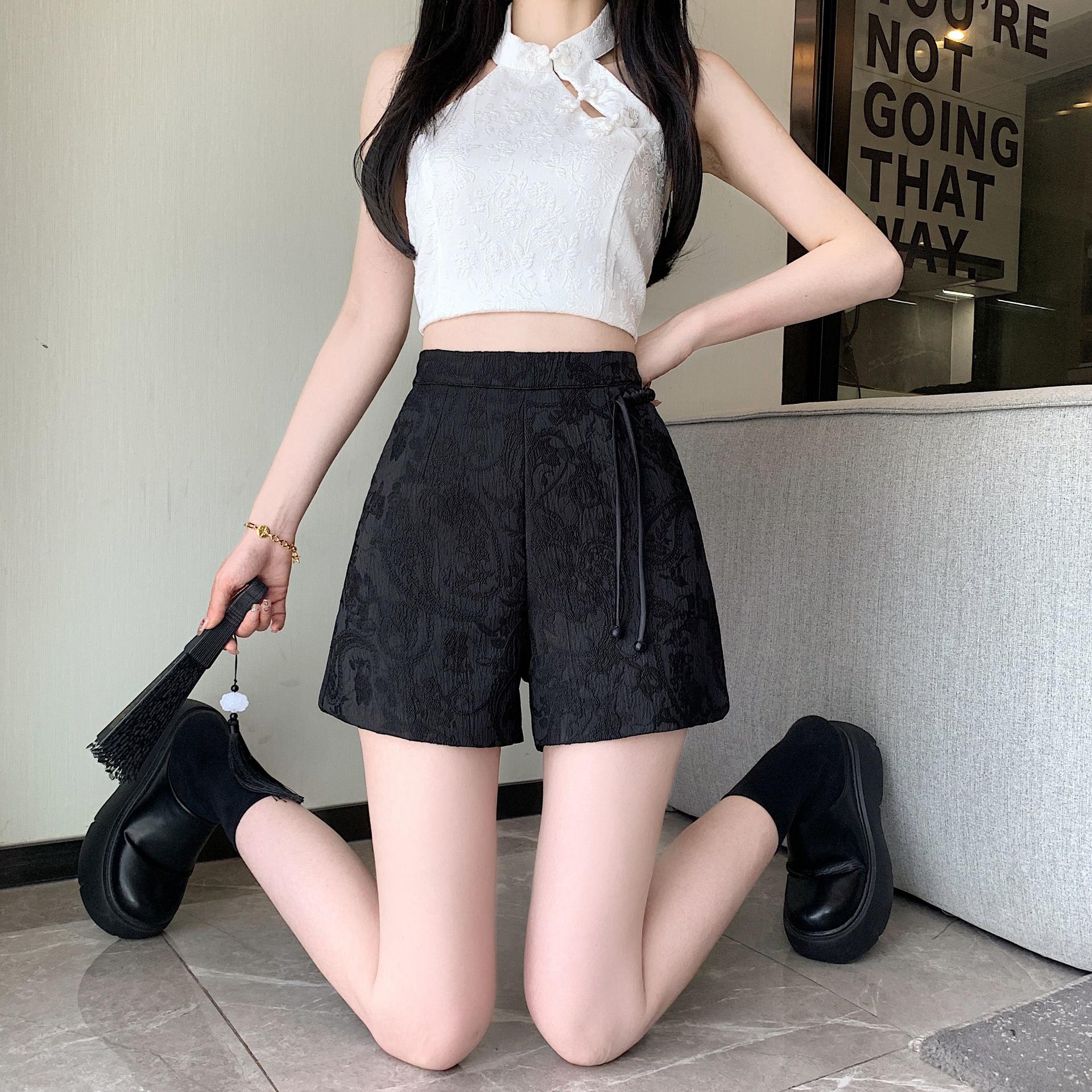 Retro High-Waisted Black Jacquard A-Line Wide-Leg Shorts - Women s Plus Size Summer Collection S (80-95 kg recommended)