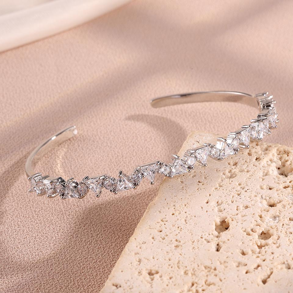 Classic Adjustable Water Drop Zircon Bracelet Bangles For Women In Silver Gold Aesthetic Wedding Jewelry For Bride
