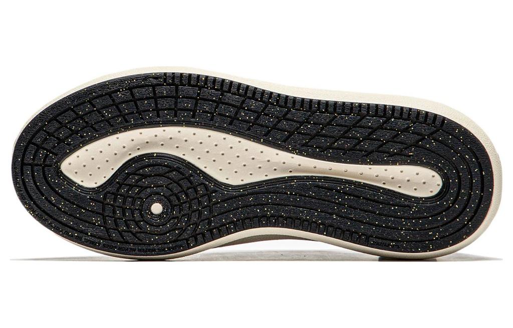 Li Ning Yun You C4D Slip Resistant Low Top Casual Shoes Women's Black White AZGU038-2