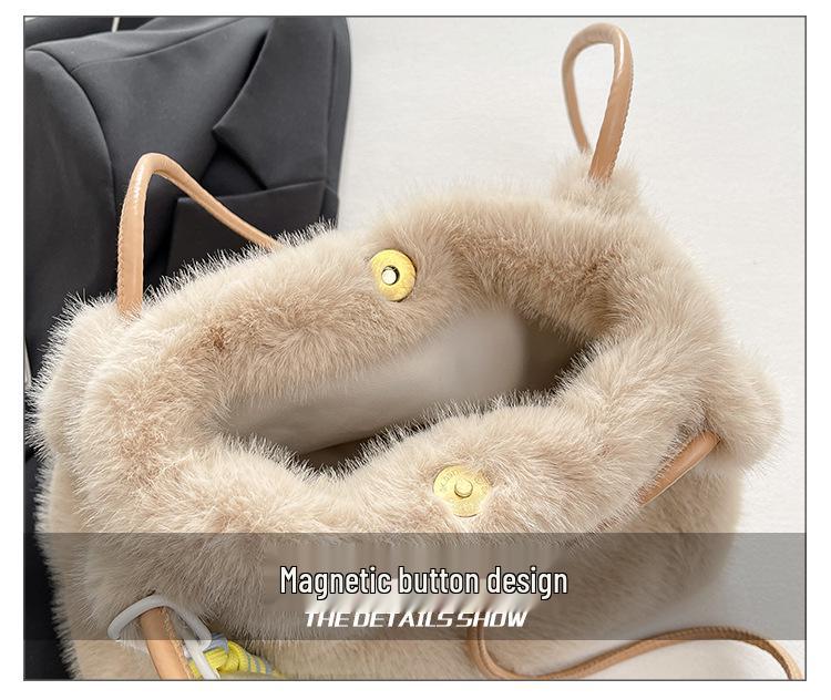 Bolsa Tote Transversal e de Ombro de Pelúcia Fofa Estilo Coreano