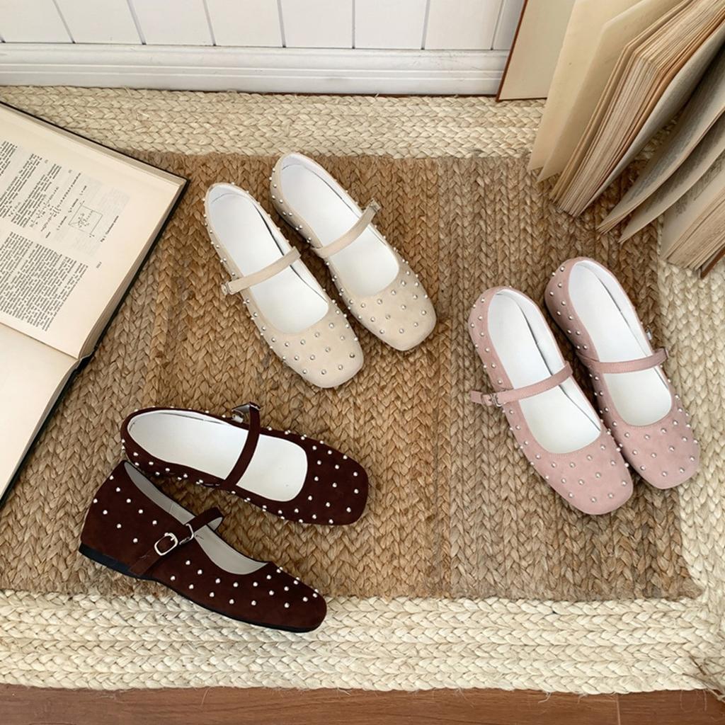Grape mother single shoes 2025 spring new rivets fashionable flat shoes women's comfortable soft sole not tired feet casual shoes