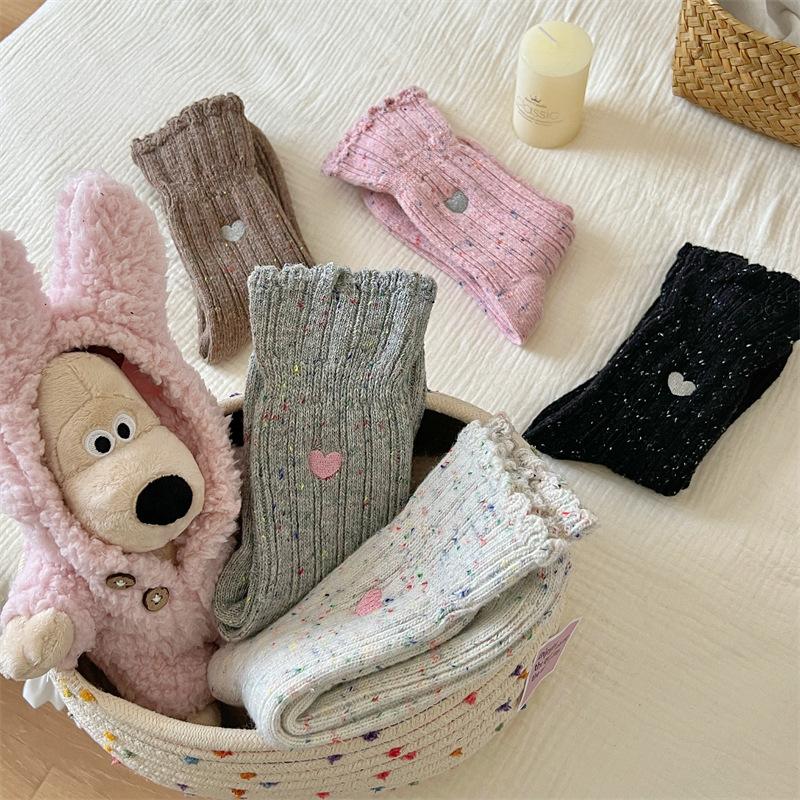 Thickened Lace Dot Yarn Wool Socks, Women's Heart-shaped Embroidered Mid-calf Socks, Warm Autumn and Winter Thick Thread Pile Socks