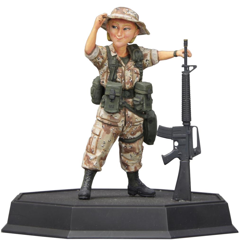 FineMolds World Fighter Collection Army Female Soldier Sandy Colt M16A2 Plastic Model Unpainted Assembly Kit FT05 1/12? U.S. (Gulf War) &