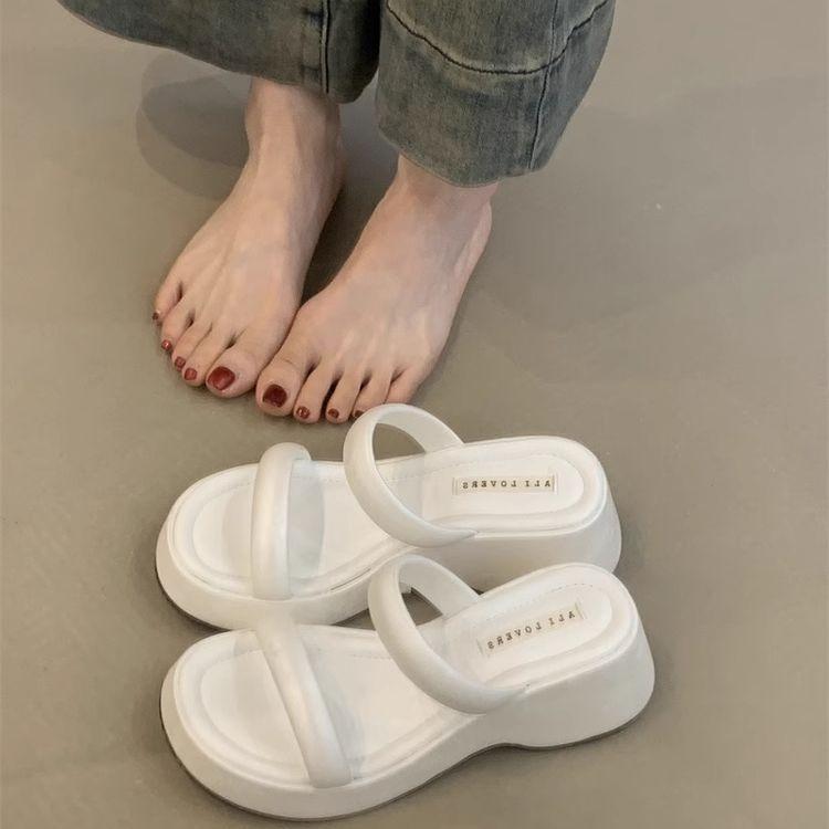 Niche leopard print cool slippers women's shoes outer wear 2025 new models with skirts, wedges, thick soles to increase height, Roman word sandals