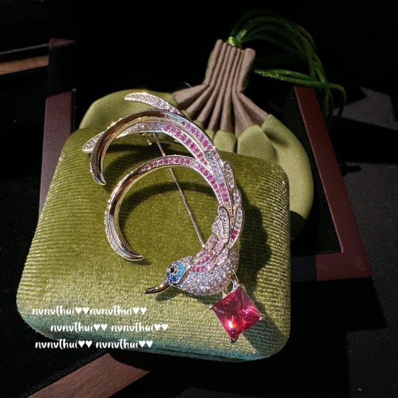 Vintage Floral Brooch With Red Zircon Bird Motif 18K Gold Plated Womens Elegant Pin Wedding Party Decor