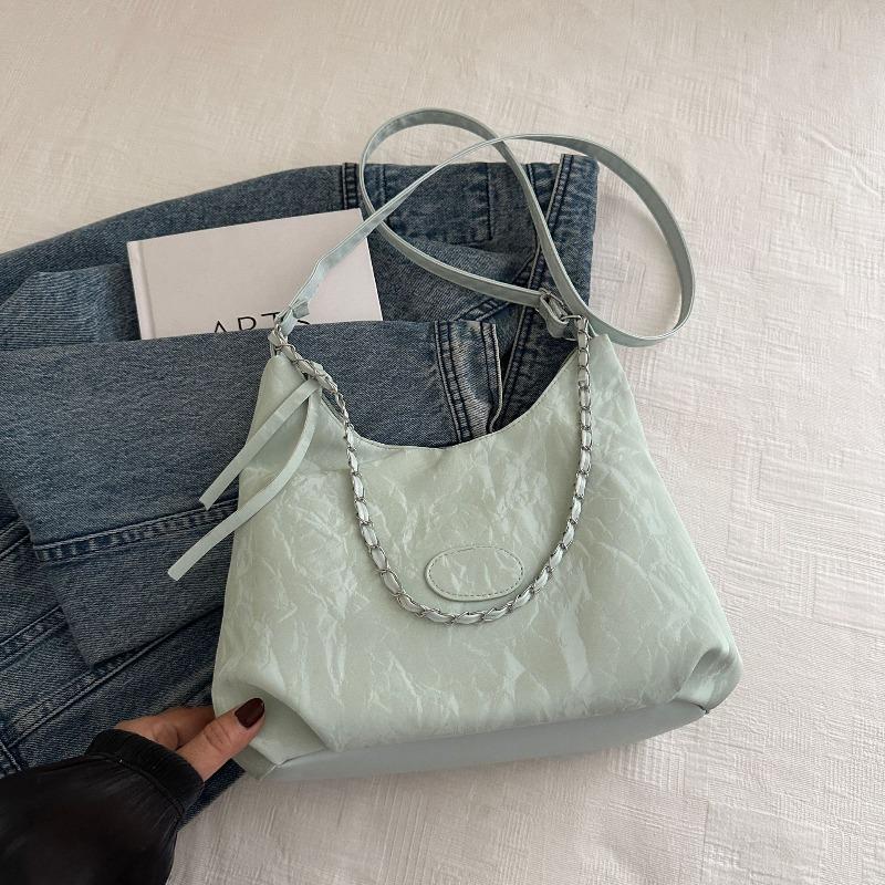 Casual student soft surface large-capacity bag women's new summer chain commuter bag fashionable shoulder messenger bag