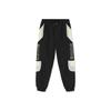 Li Ning Badfive Serie Sportiva Pallacanestro Stampa Tematica Blocchi di Colore Vestibilità Larga Jogging in Maglia con Polsini Uomo Jogging Nero AYKR369-2