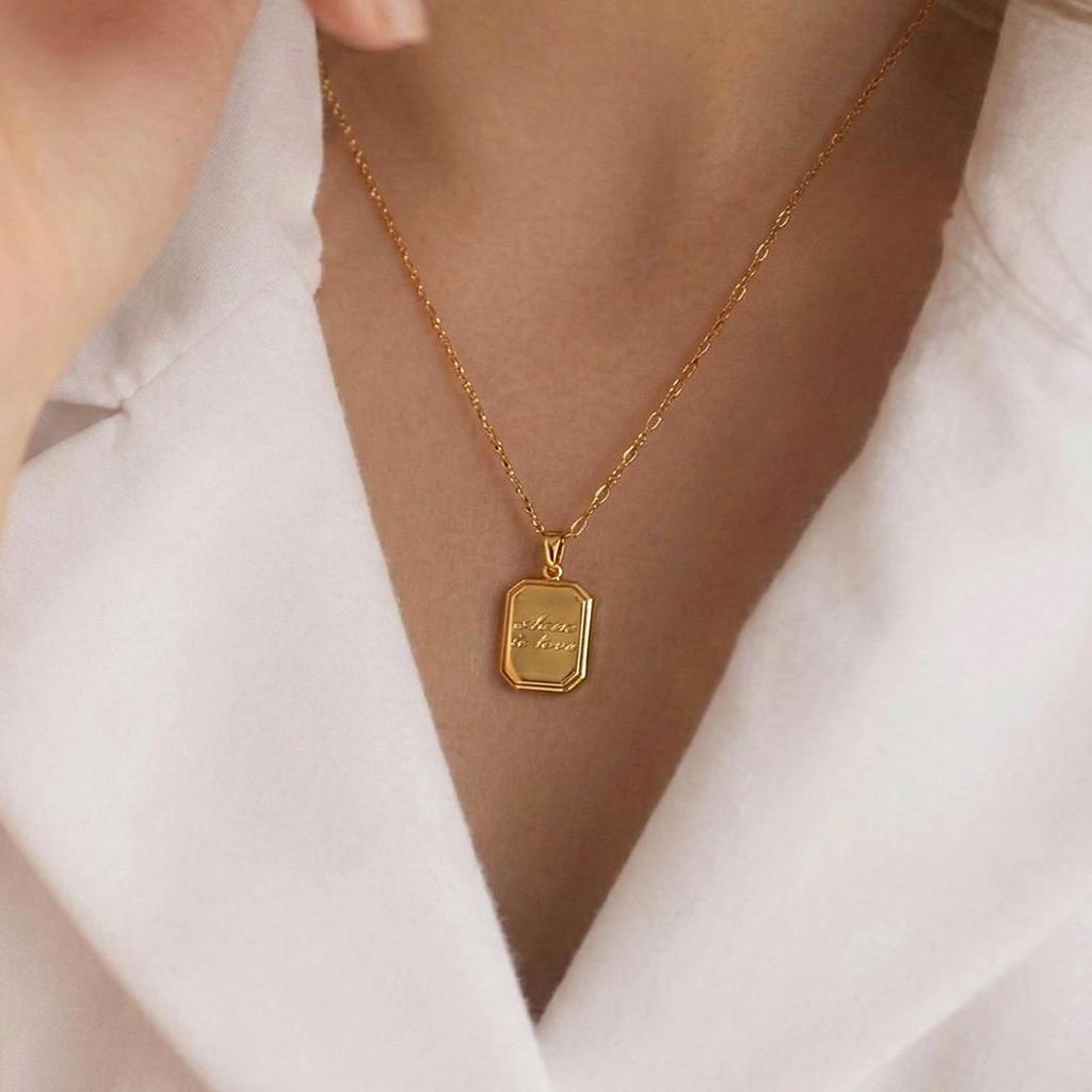 Γαλλικό Στυλ 18 καρατίων Επιχρυσωμένο Ανοξείδωτο Ατσάλι 3D Τετράγωνο Γράμμα Κρεμαστό Κολιέ Choker - Απλά Κοσμήματα