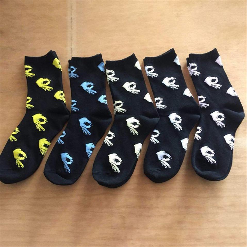 Unisex Winter Knitted Mid-Calf Long Crew Socks Funny Printed Hip-Hop Trendy Cotton Hosiery Skateboard Streetwear
