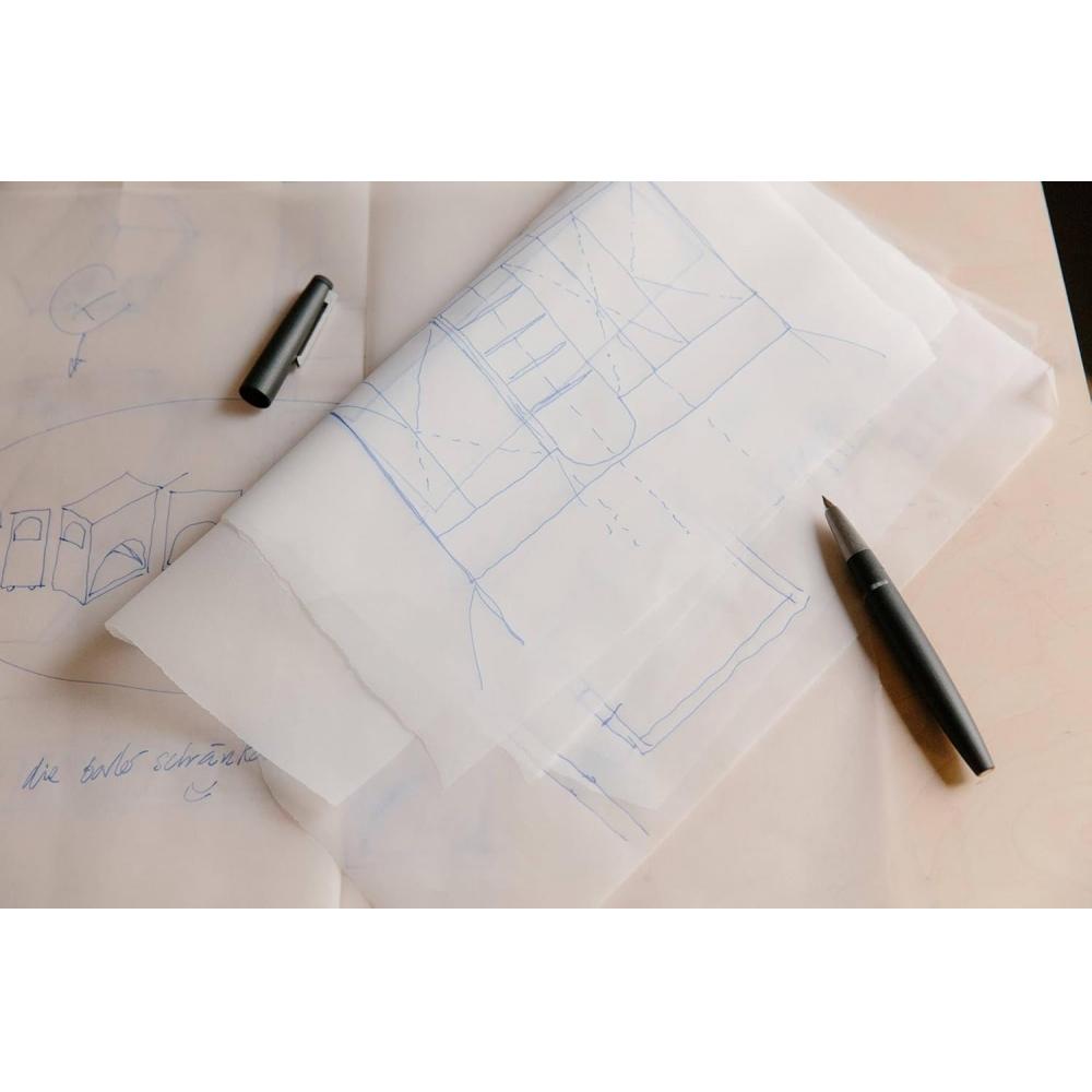 LaMy Fountain Pen   Black   14k Gold Nib Size M   Model 2000