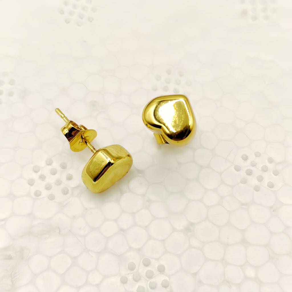 Simple commuter fashion niche design mini stud earrings women's titanium steel ear plug versatile temperament ear jewelry